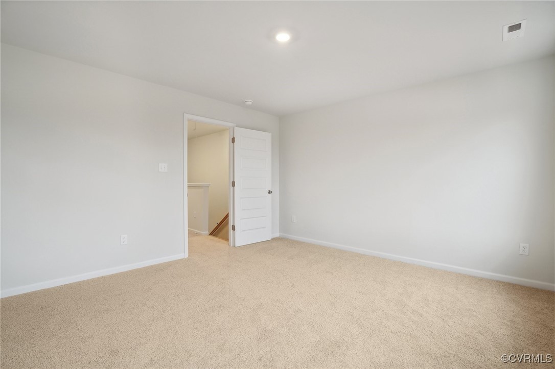 206 Avenda Ln