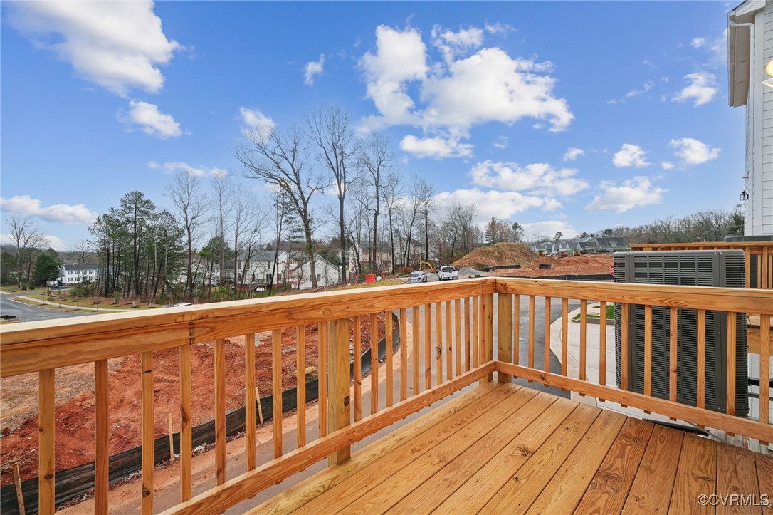 206 Avenda Ln