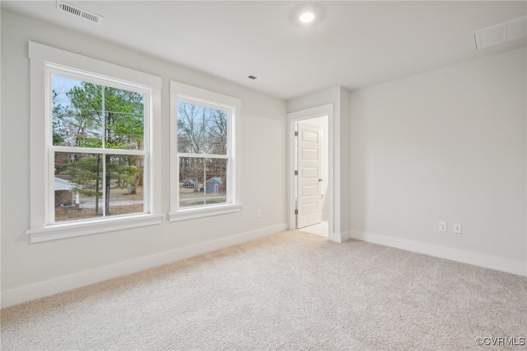 218 Avenda Ln