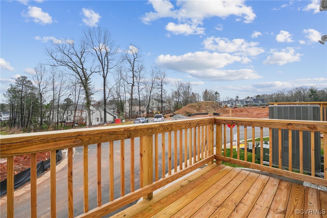 218 Avenda Ln