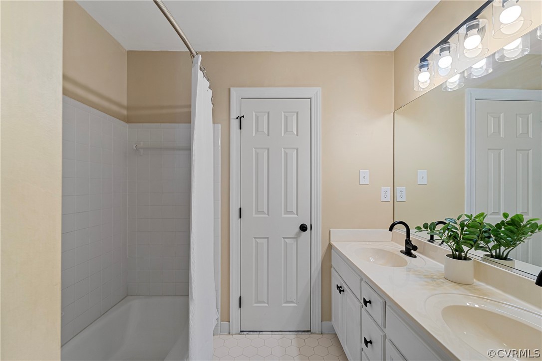 13417 College Valley Ln