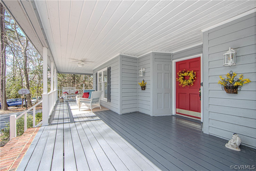 13717 Winterberry Rdg