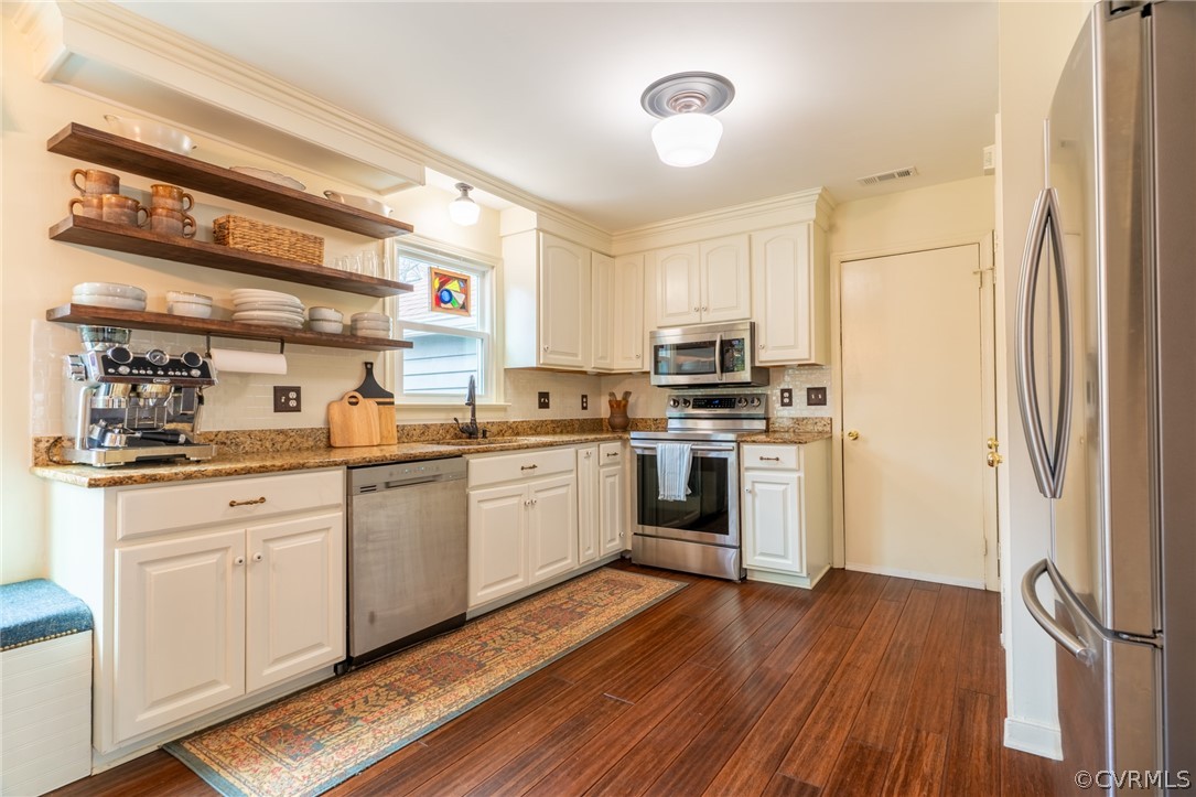 2800 Autumn Woods Ct