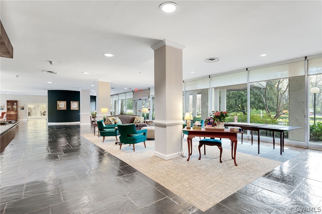 5100 Monument Ave Unit#204