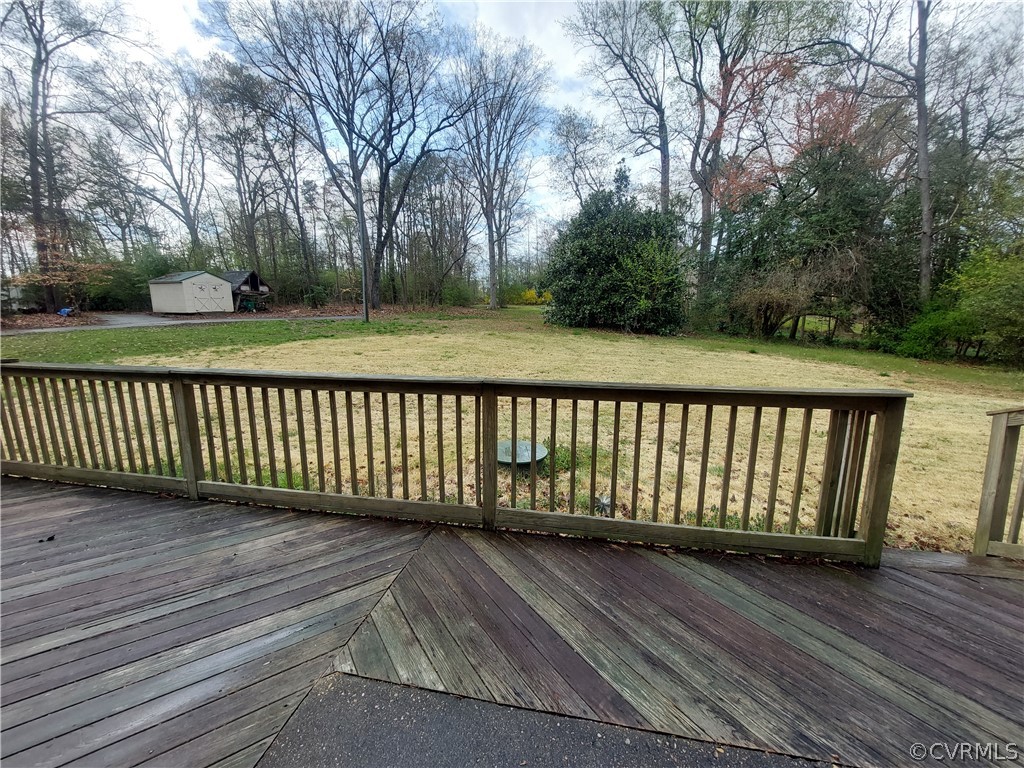 4560 E Williamsburg Rd