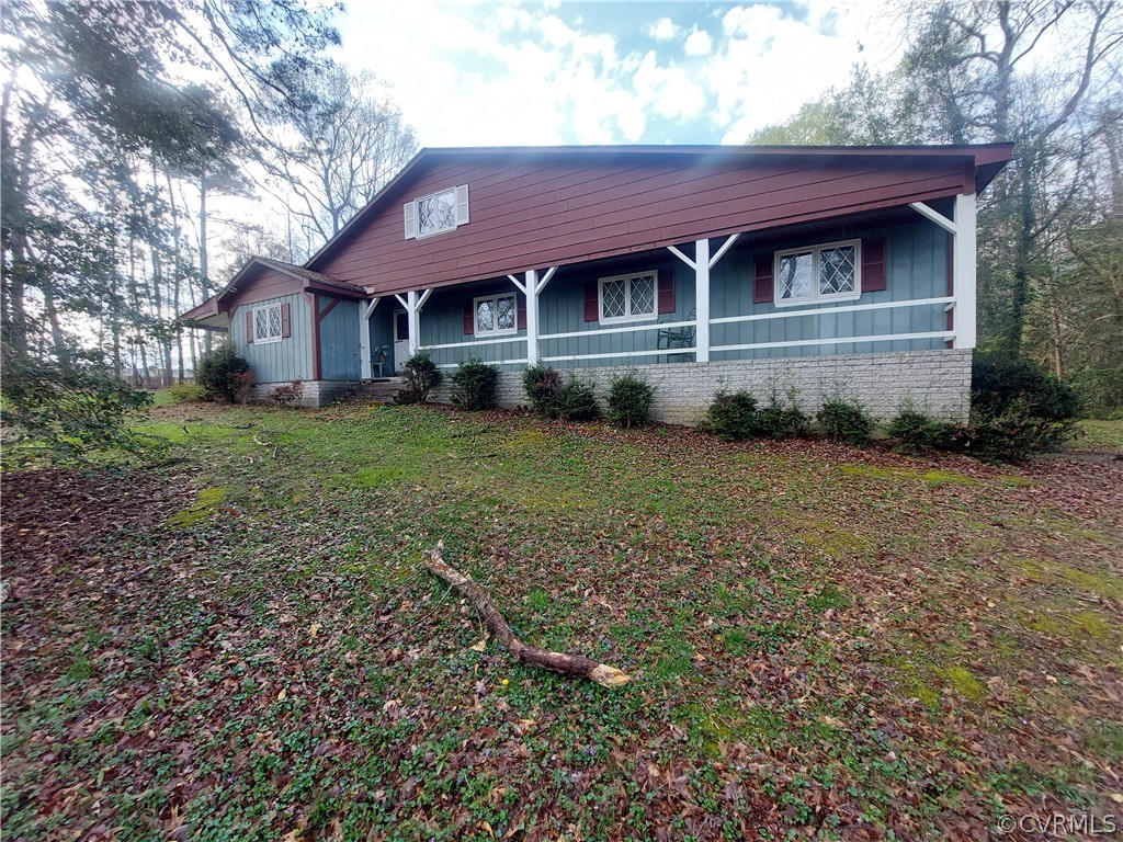 4560 E Williamsburg Rd