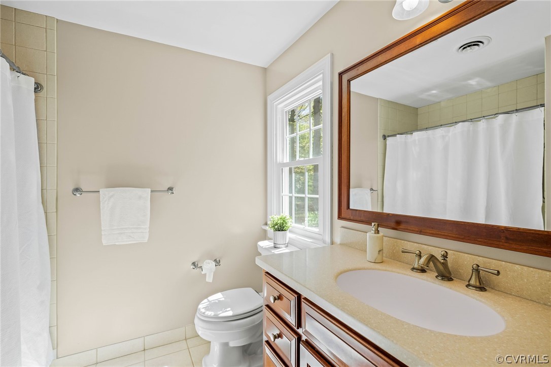 2421 Wildercroft Rd