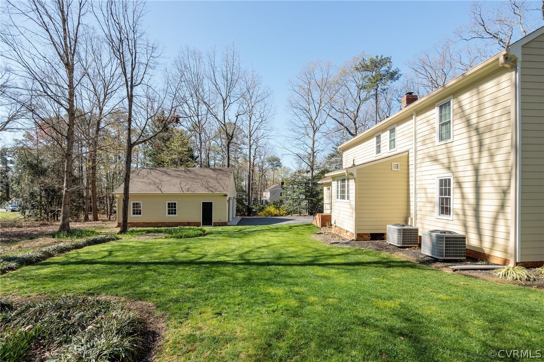 2421 Wildercroft Rd