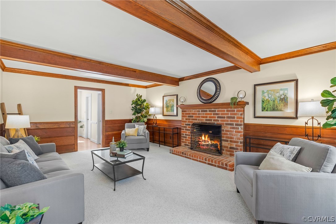 2421 Wildercroft Rd
