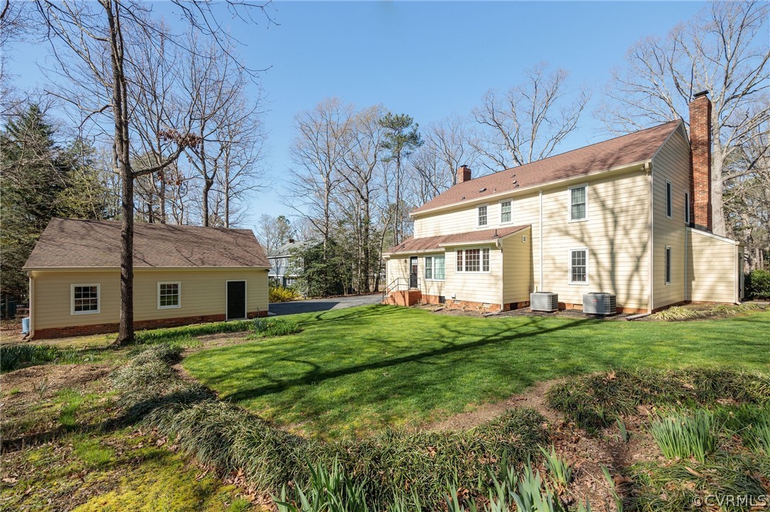 2421 Wildercroft Rd