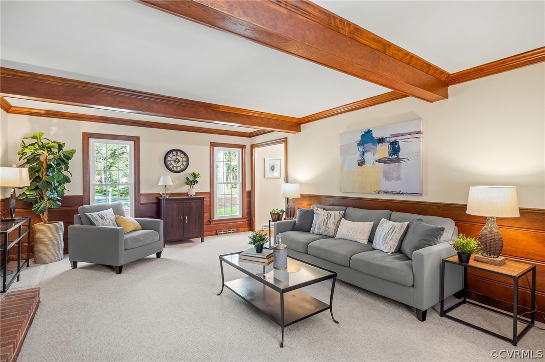 2421 Wildercroft Rd