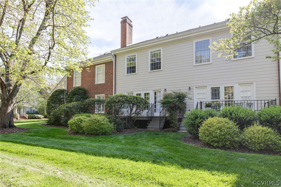 300 N Ridge Rd Unit#3