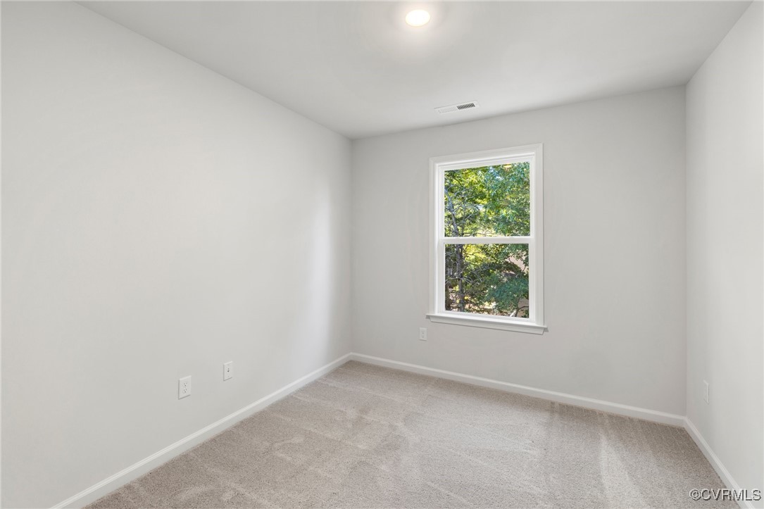 106 Avenda Ln