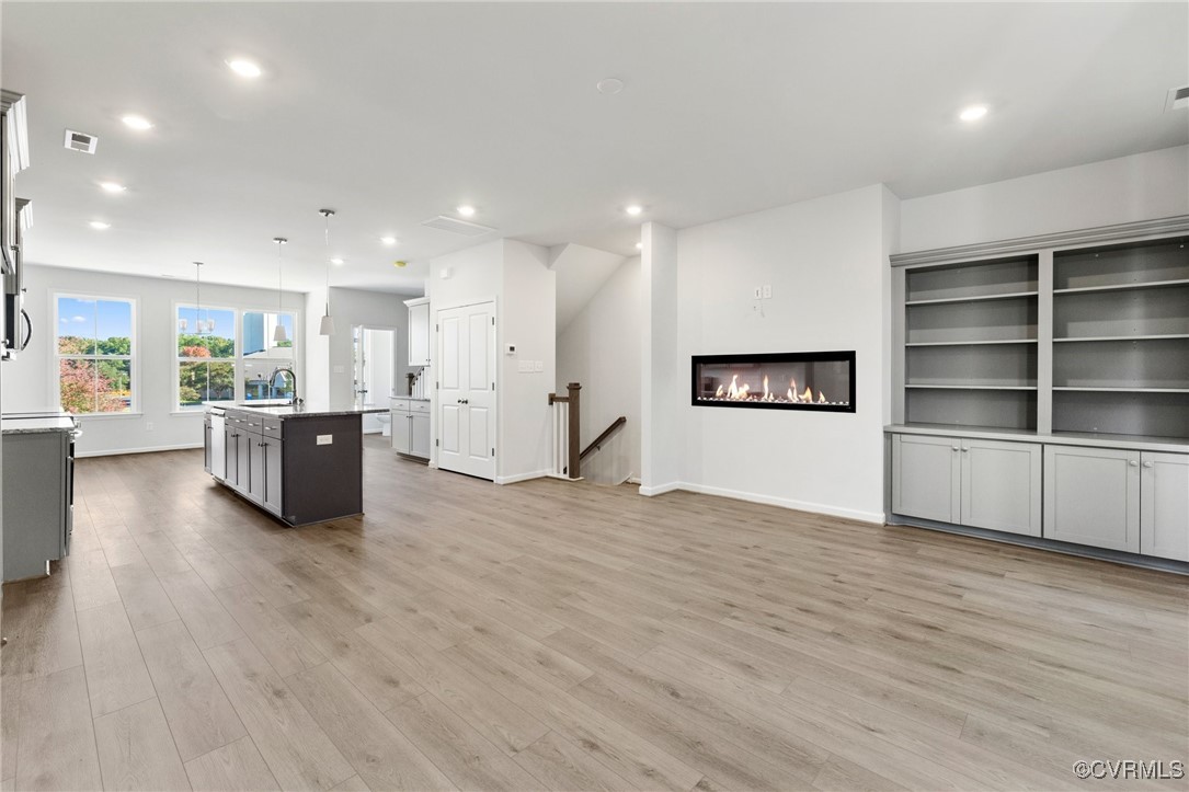 106 Avenda Ln