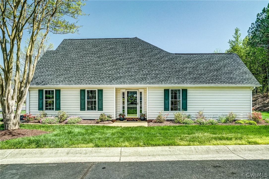 108 Carriage Point Ln