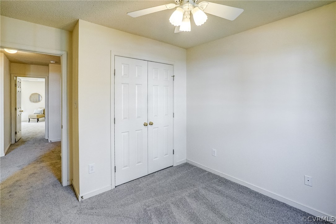 108 Carriage Point Ln