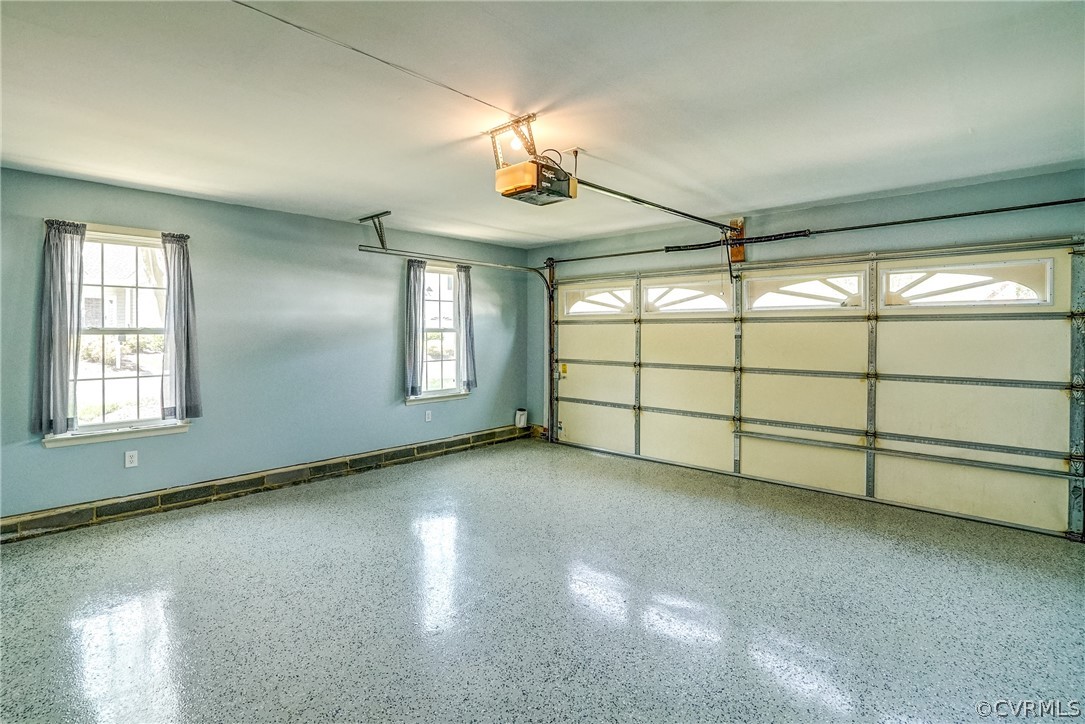 108 Carriage Point Ln