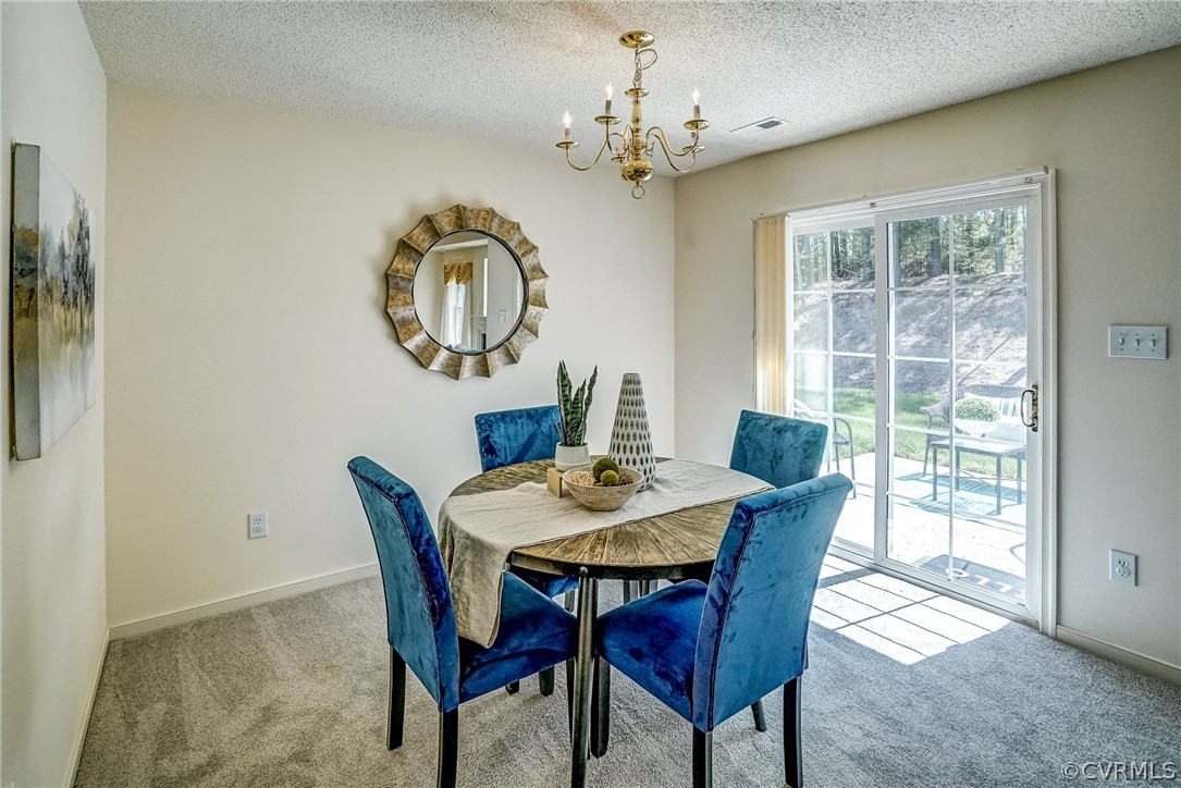 108 Carriage Point Ln