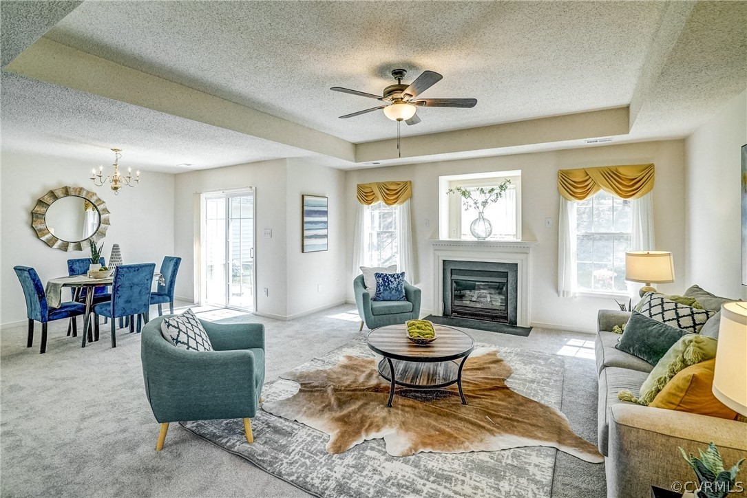 108 Carriage Point Ln