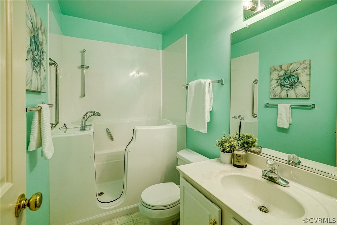 108 Carriage Point Ln