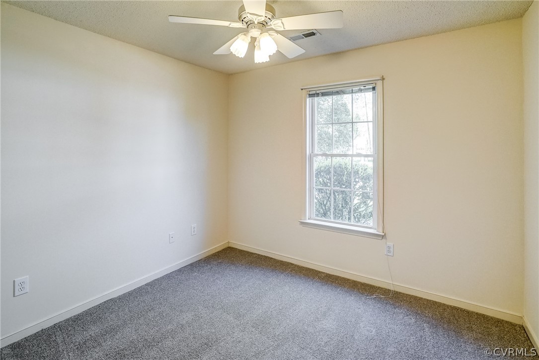 108 Carriage Point Ln