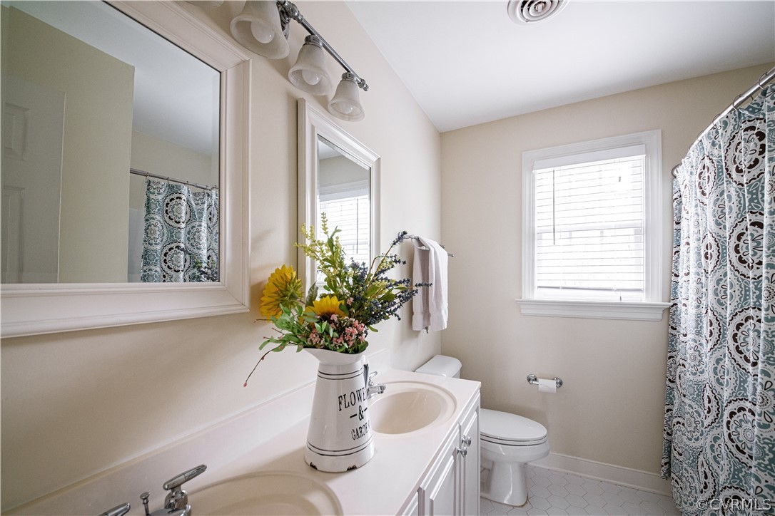 11800 Carters Creek Dr