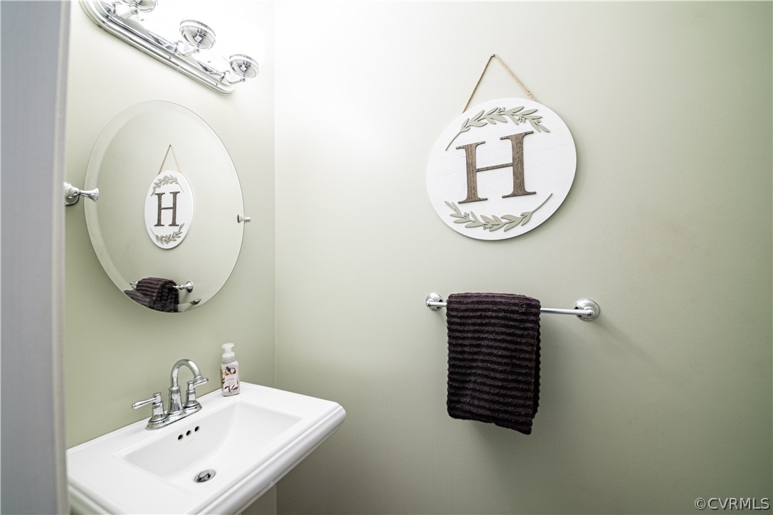 11800 Carters Creek Dr