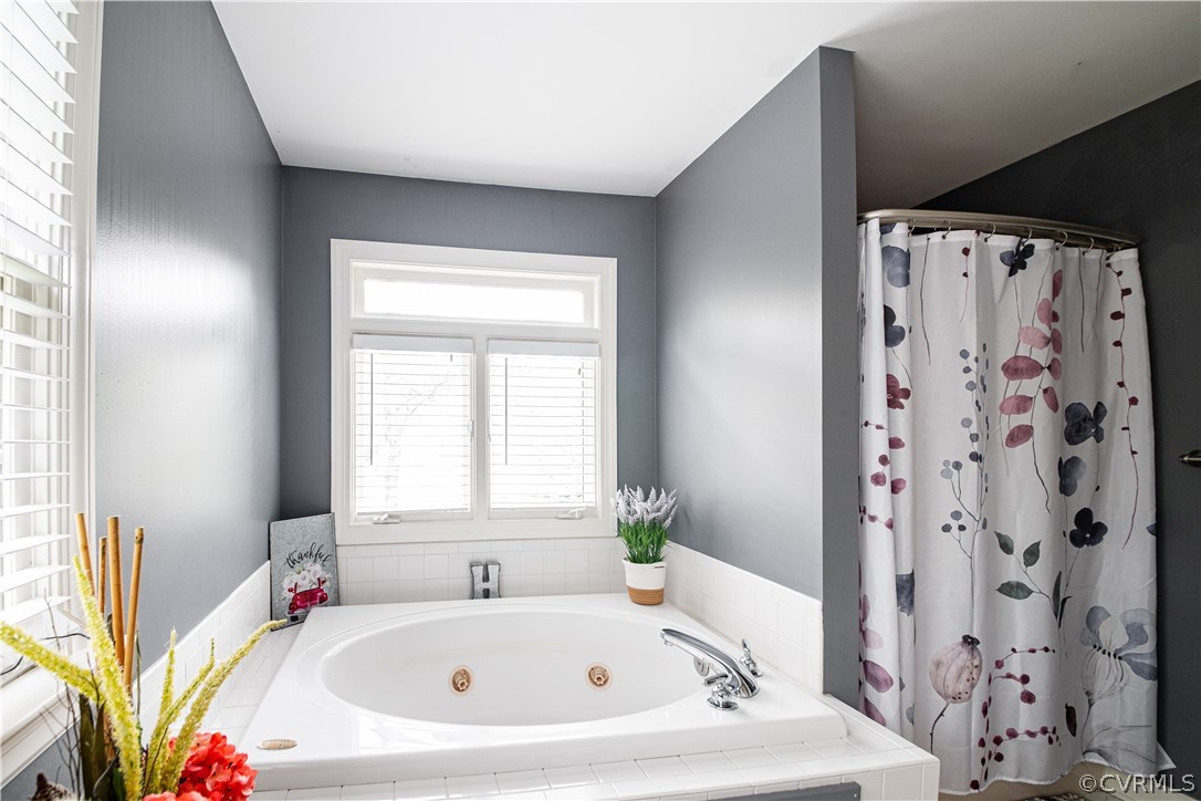 11800 Carters Creek Dr