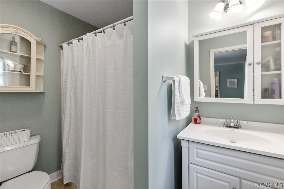 3915 Pebble Creek Rd