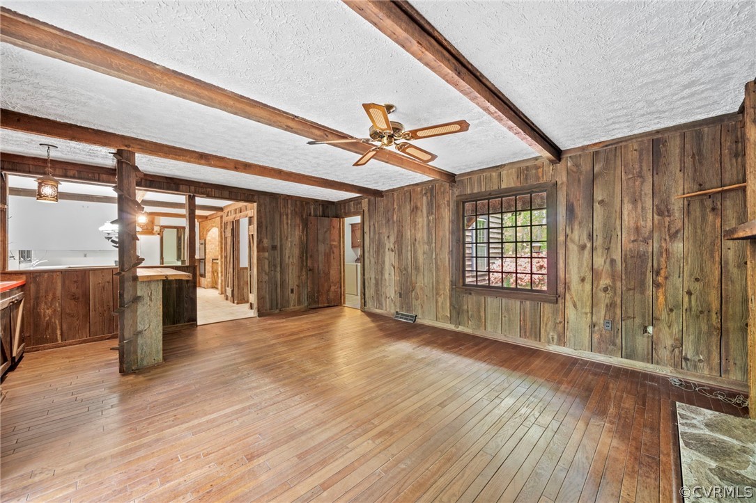 17332 Hidden Lake Ln