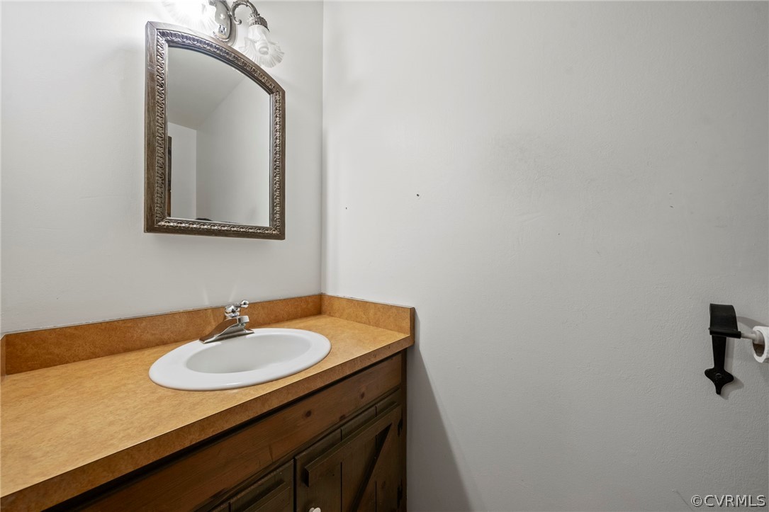 17332 Hidden Lake Ln