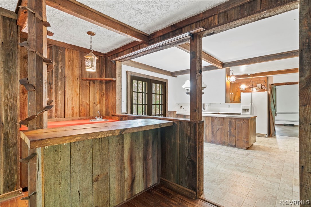 17332 Hidden Lake Ln