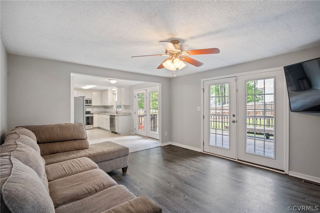 9912 Castle Glen Ter