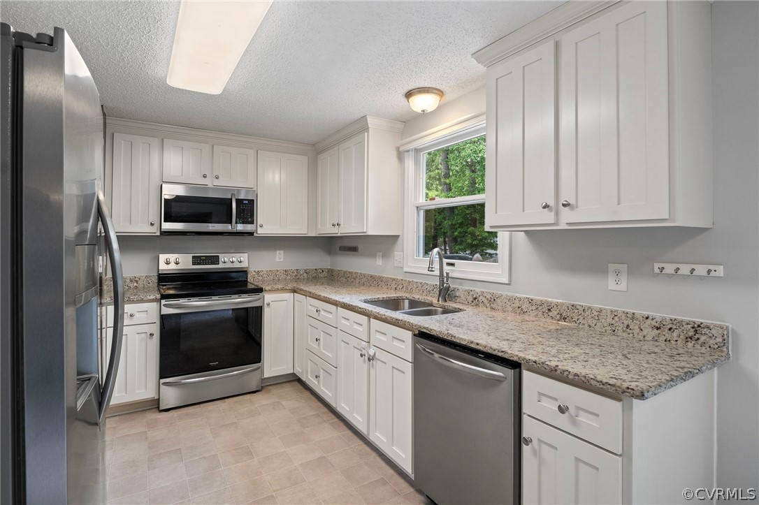 9912 Castle Glen Ter