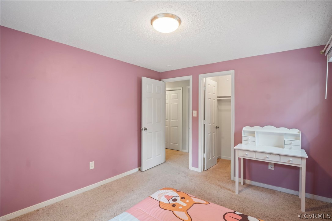 9912 Castle Glen Ter