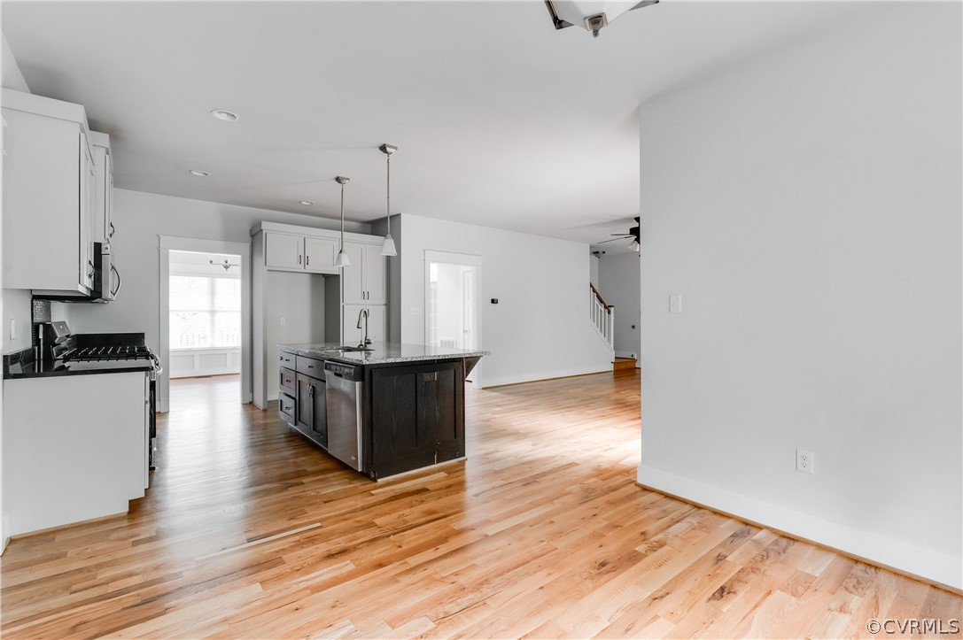 12300 Point Landing Ct