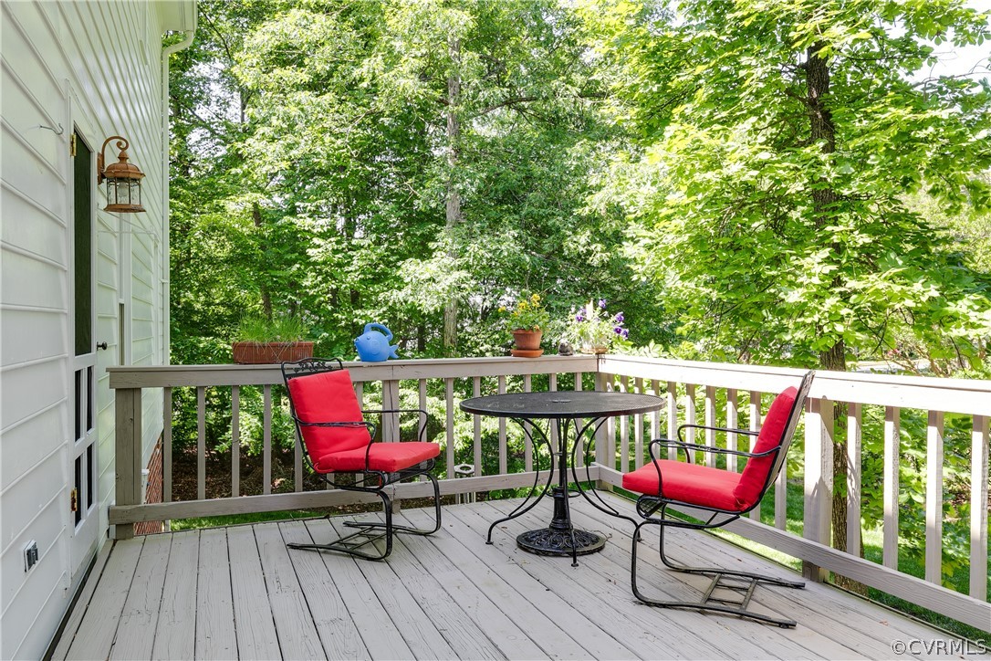 12202 Timbercross Cir