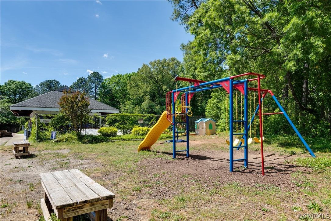 1817 Early Settlers Rd