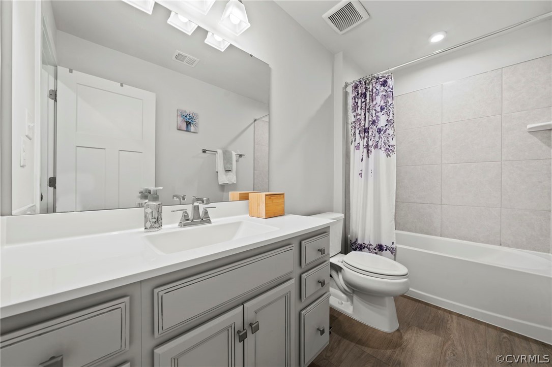 8725 Kingsland Park Dr