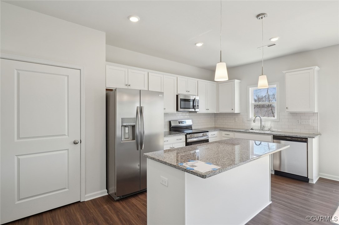 233 Bellevue Cir