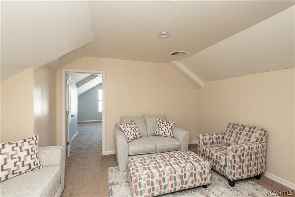 7124 Village Field Pl