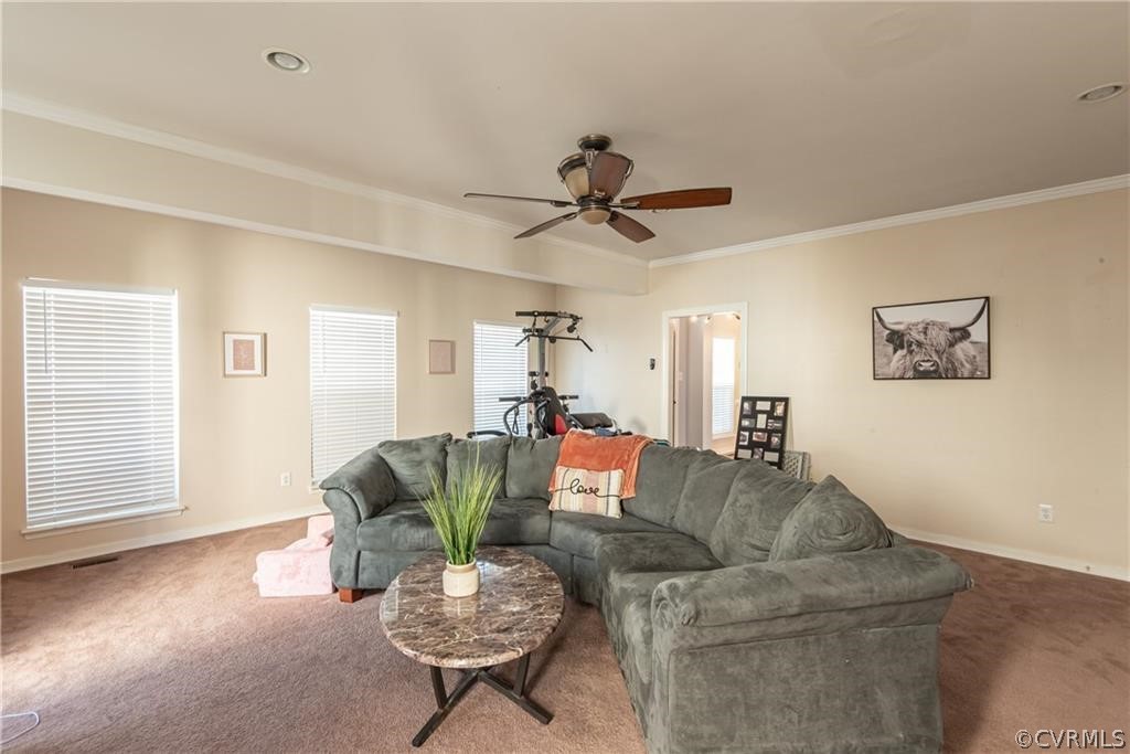 7124 Village Field Pl