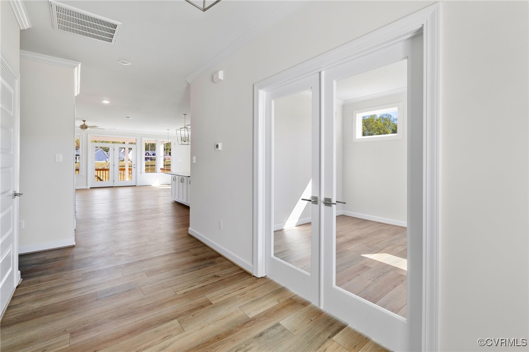 8477 Chimney Rock Dr