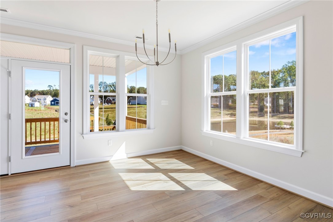 8477 Chimney Rock Dr