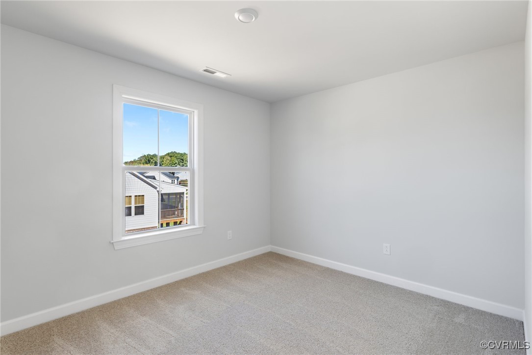 8477 Chimney Rock Dr