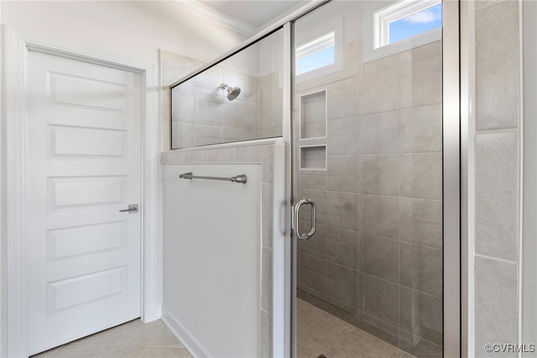 8477 Chimney Rock Dr