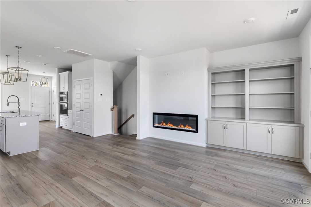 130 Avenda Ln