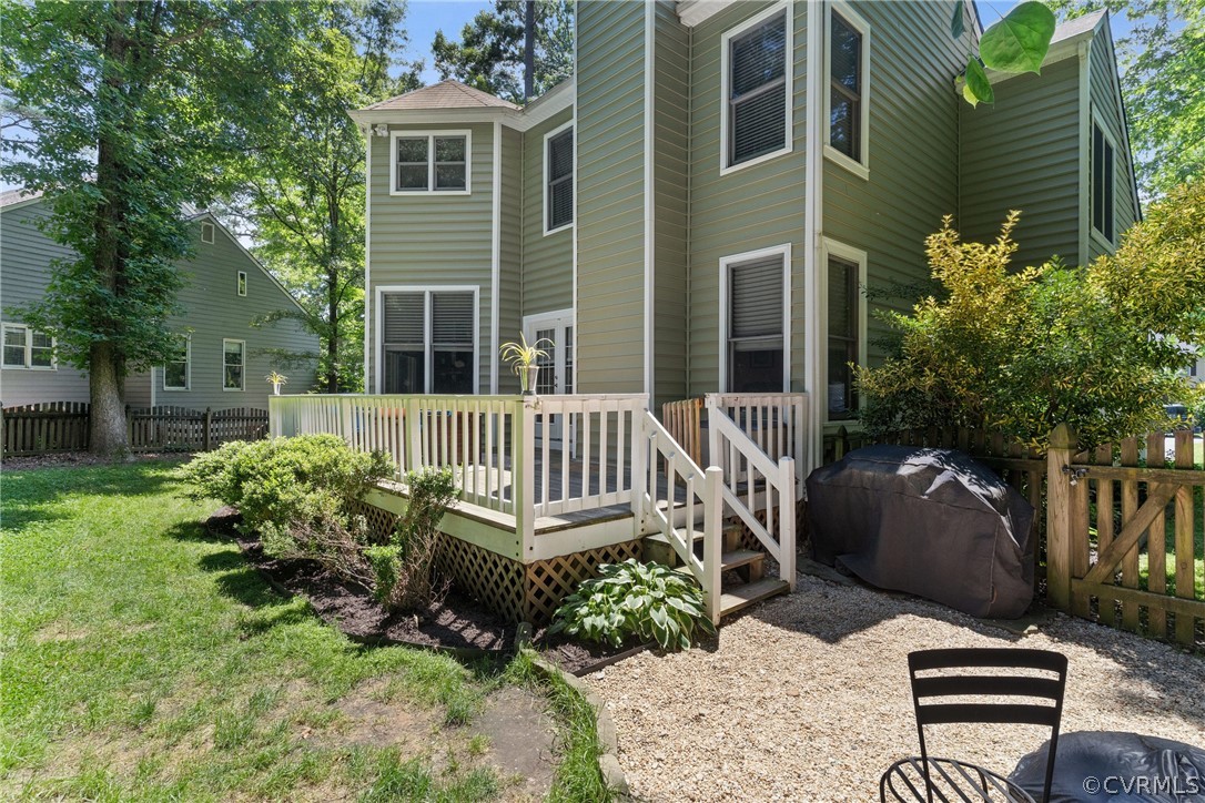 5909 Rosebay Forest Pl