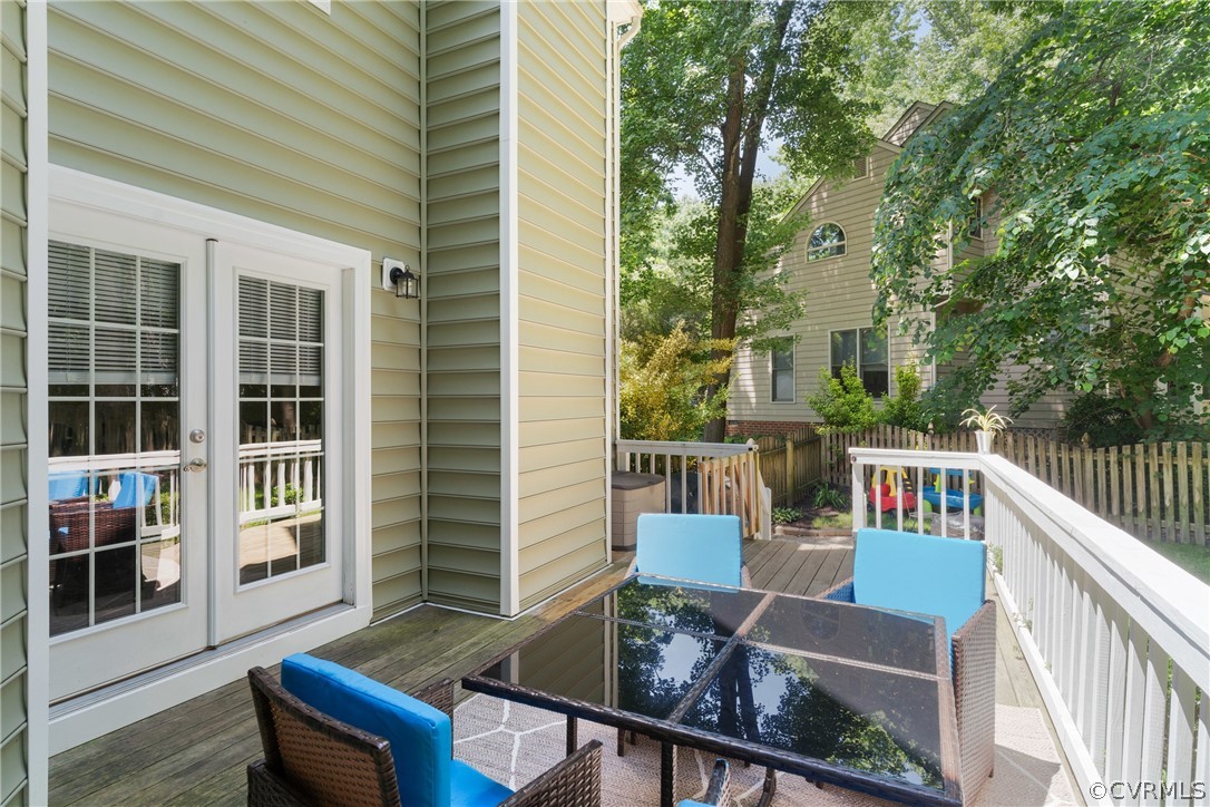 5909 Rosebay Forest Pl