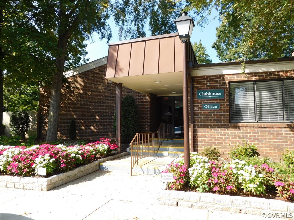 1503 Bronwyn Rd Unit#204